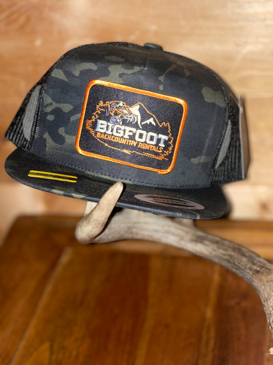 Black camo flat brim hat